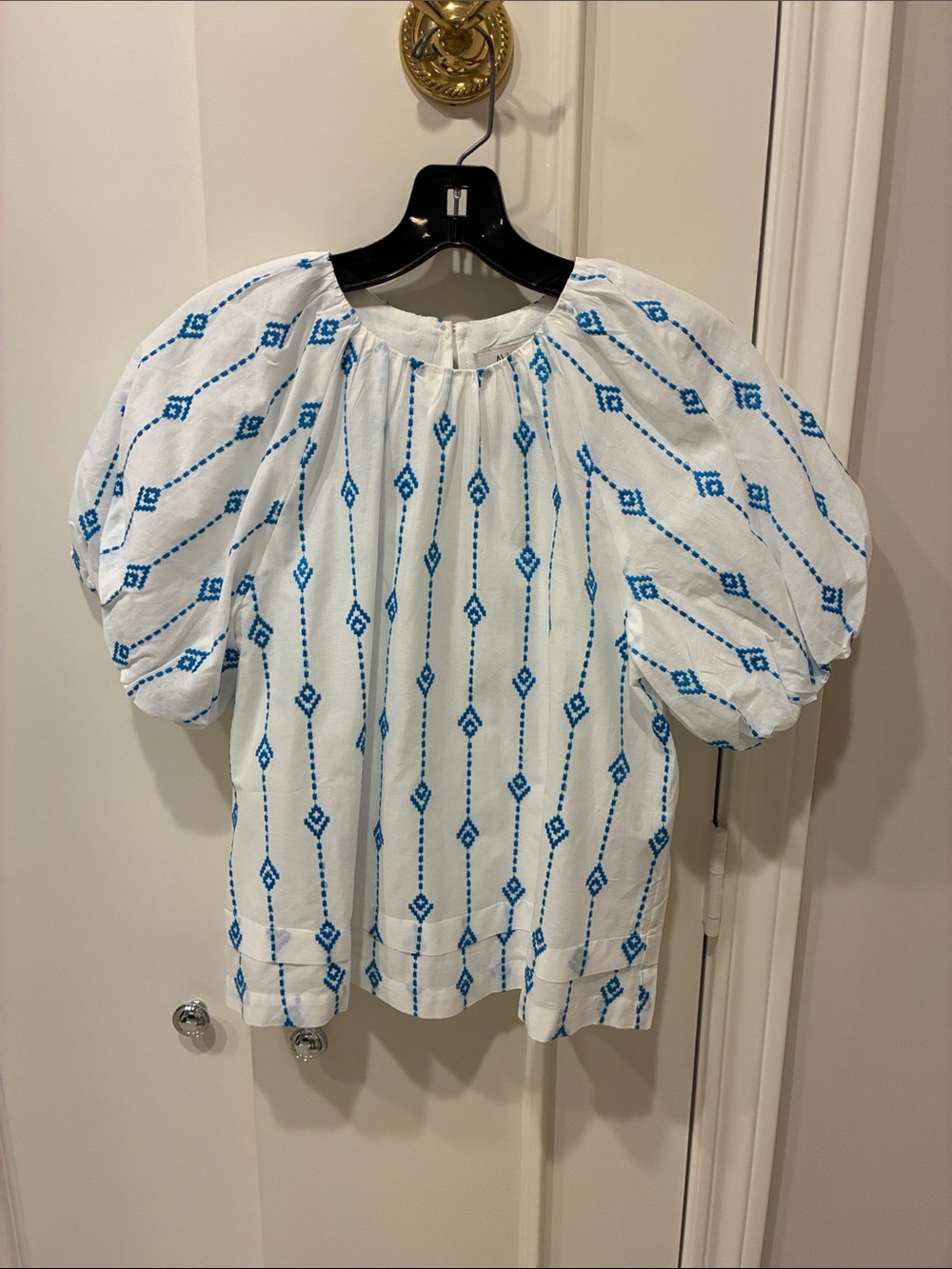 Avara Top